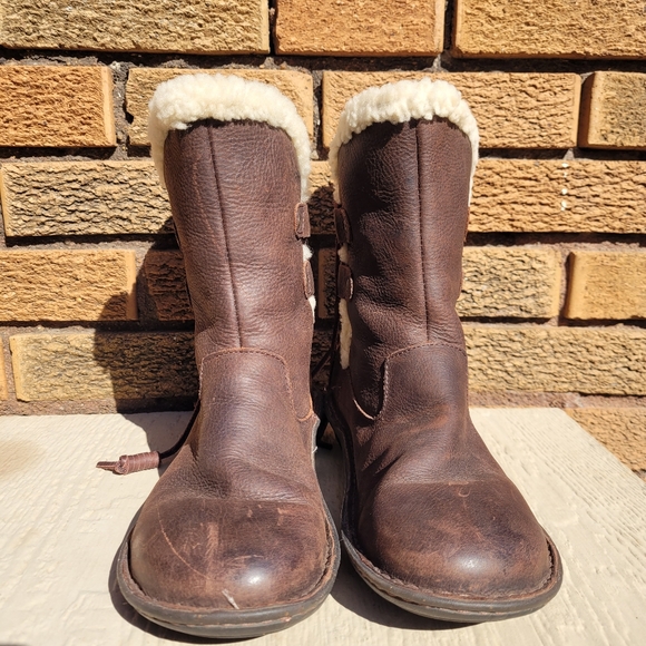 UGG Brown Akadia Sherpa Lined Back Lace Up Boots Size 9 - Picture 2 of 10